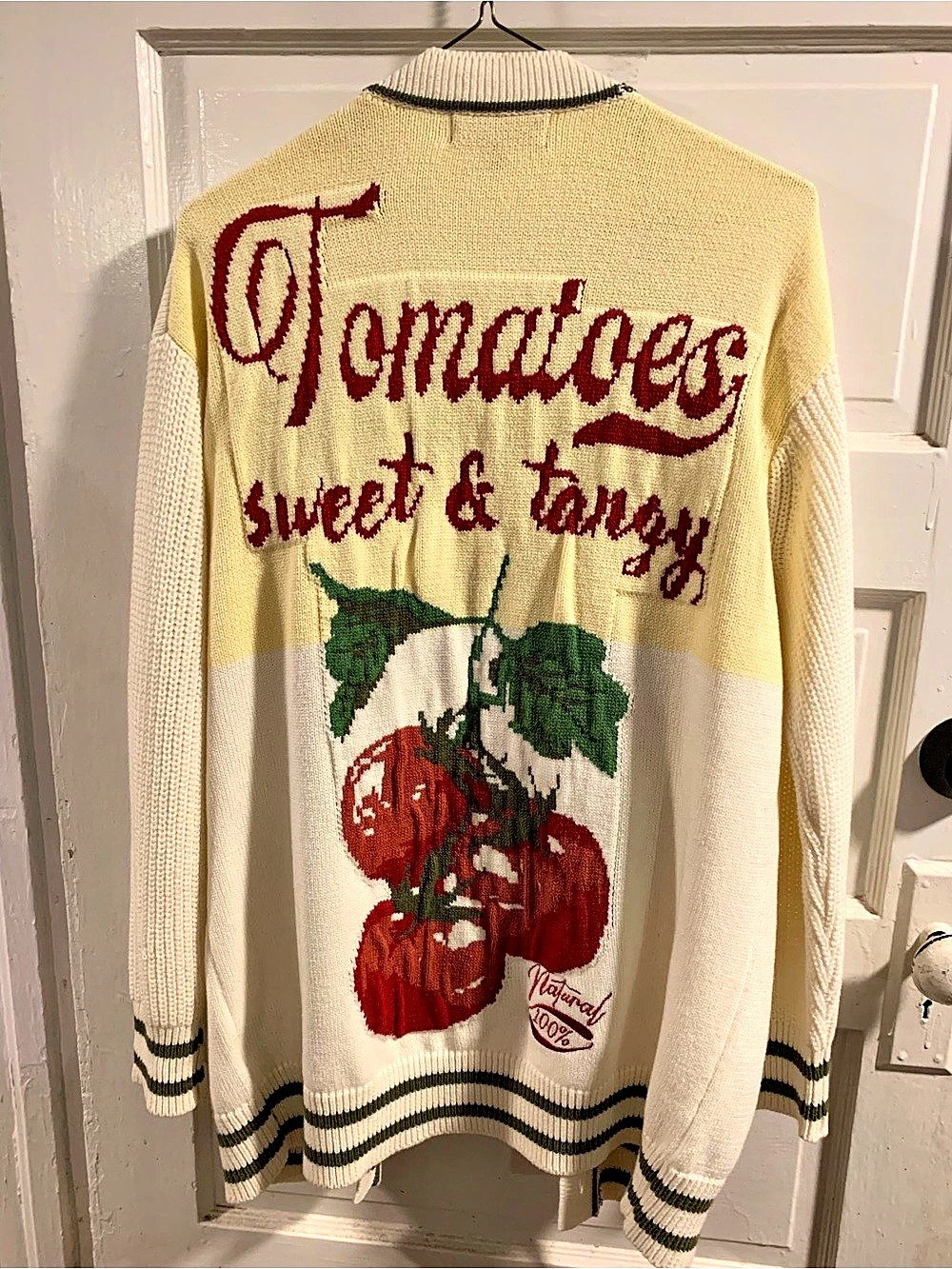 33 Degrees Tomatoes Sweet & Tangy Graphic Cardigan Cream Embroidered NWT Size -S